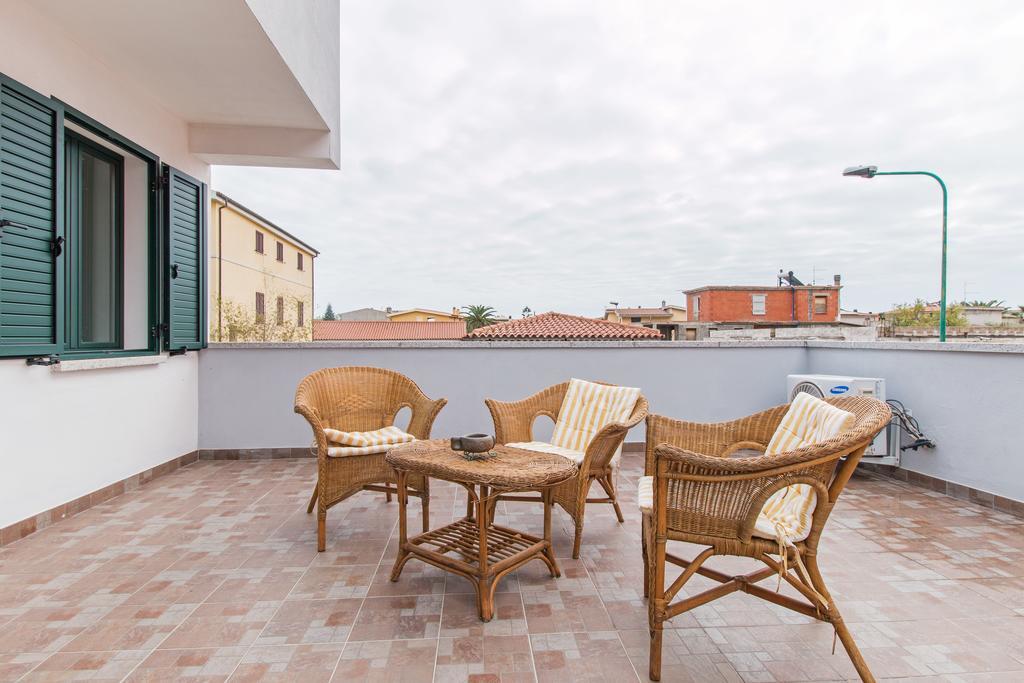 Residenza Maria Antonia - Private Apartment Orosei Exteriör bild
