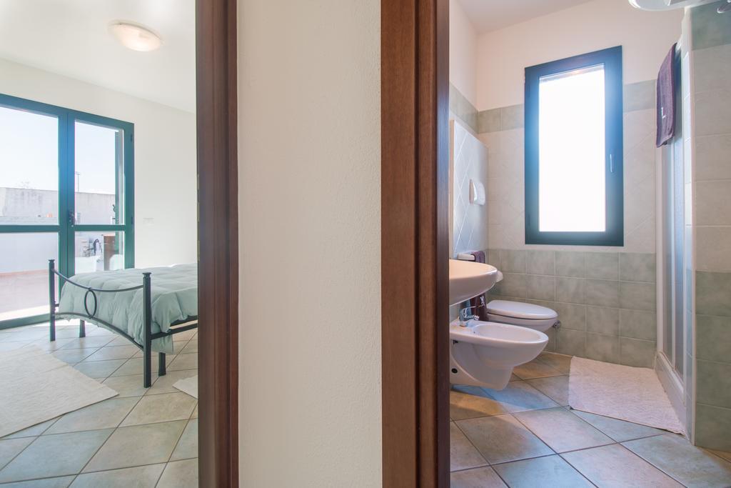 Residenza Maria Antonia - Private Apartment Orosei Exteriör bild